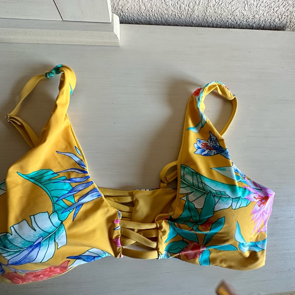 Yellow bikini set SIZE L